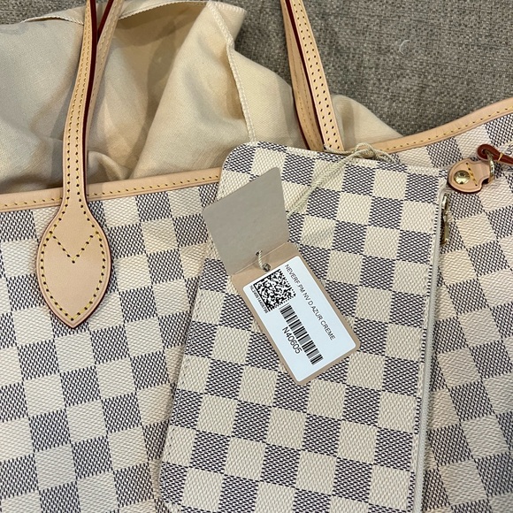 Brand New! Louis Vuitton Neverfull PM - Picture 2 of 4